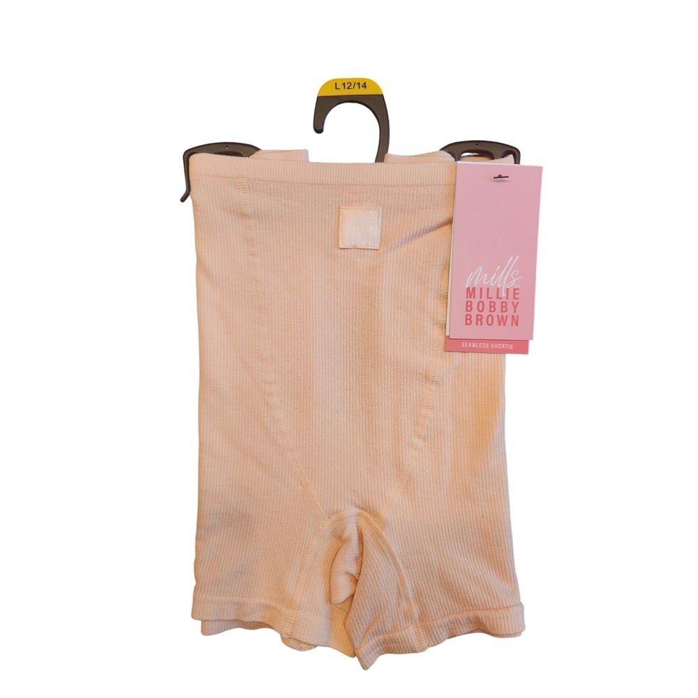 Mills by Millie Bobby Brown Seamless Shortie Peaches Mid-Rise Ribbed Shorts L